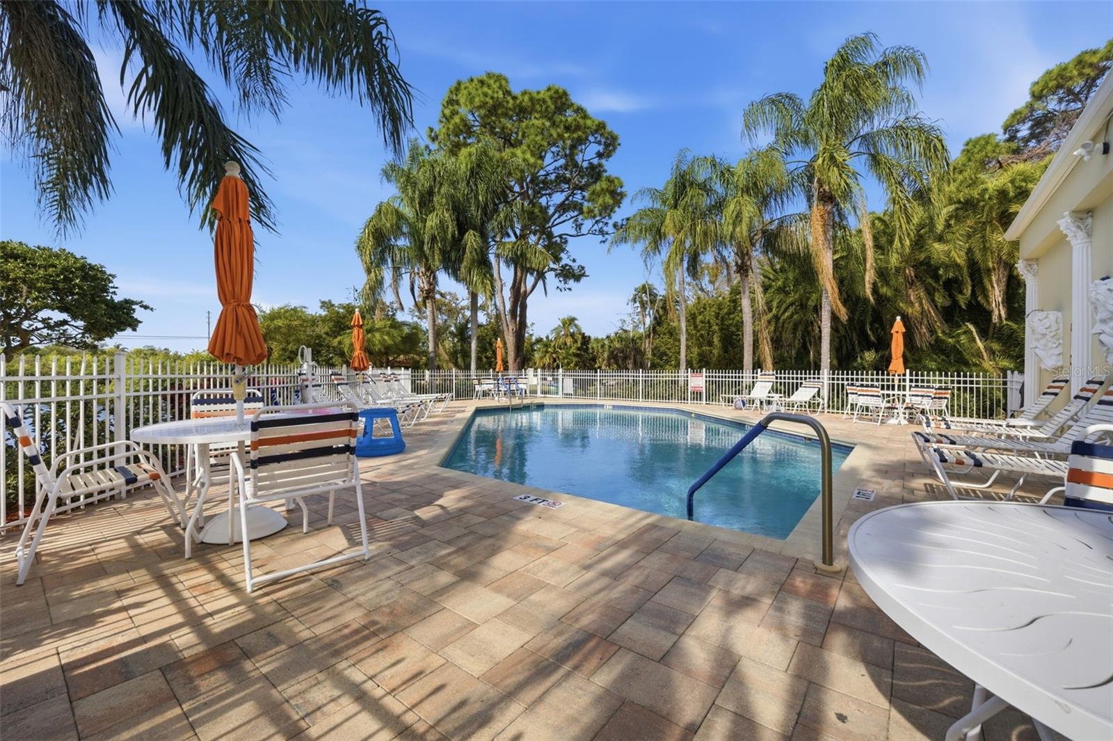 KAPOK GRAND - Residential