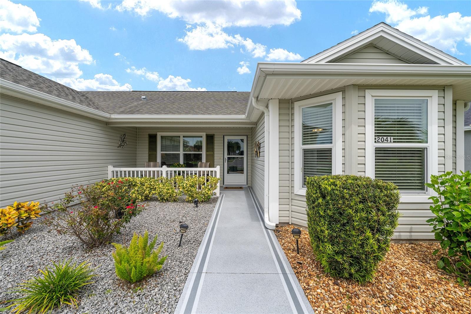 2041 ROYAL ELM ROAD