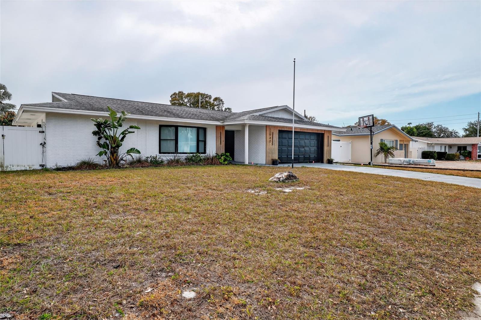 OAKHURST GROVES - Residential