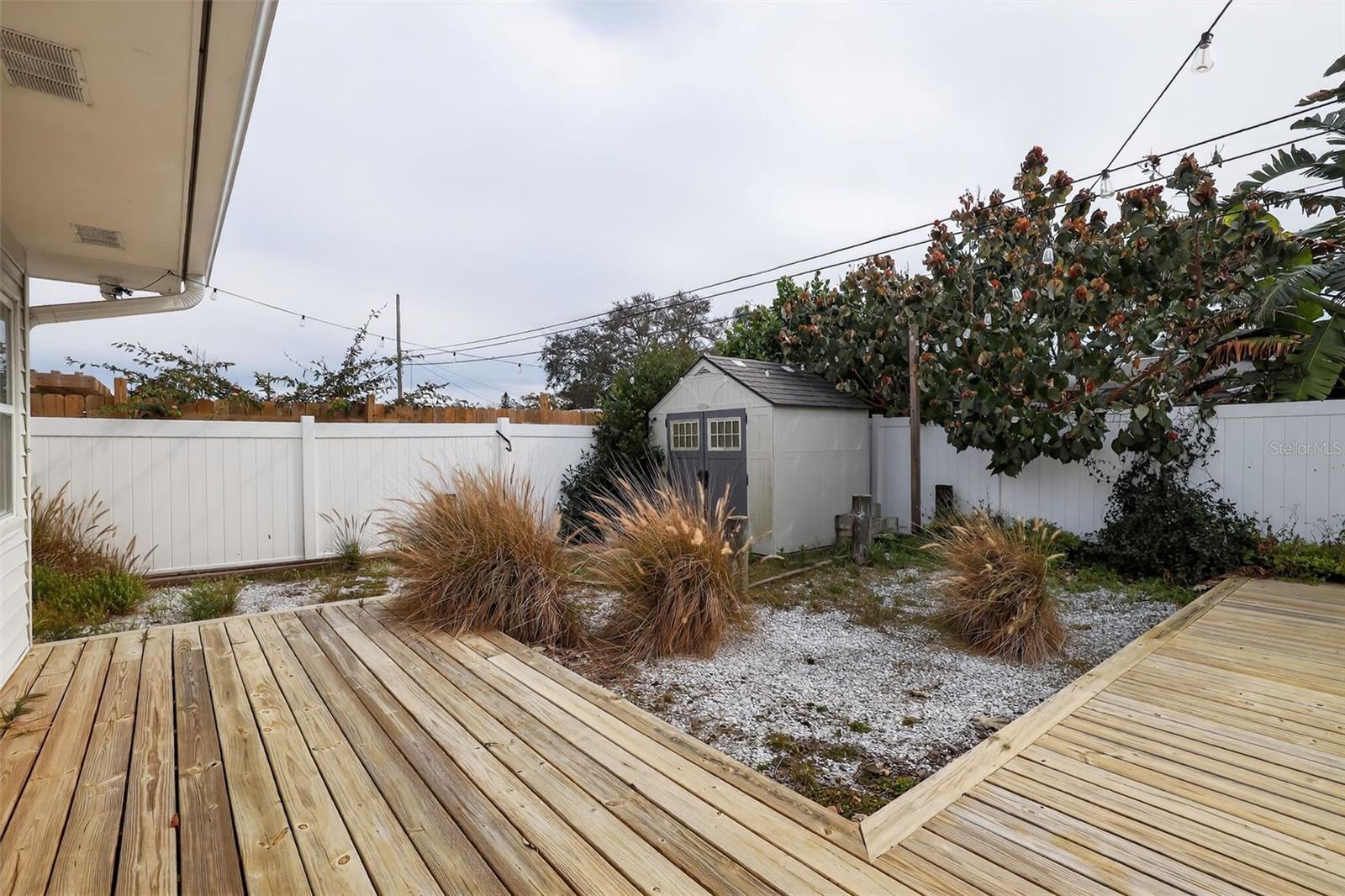 OAKHURST GROVES - Residential