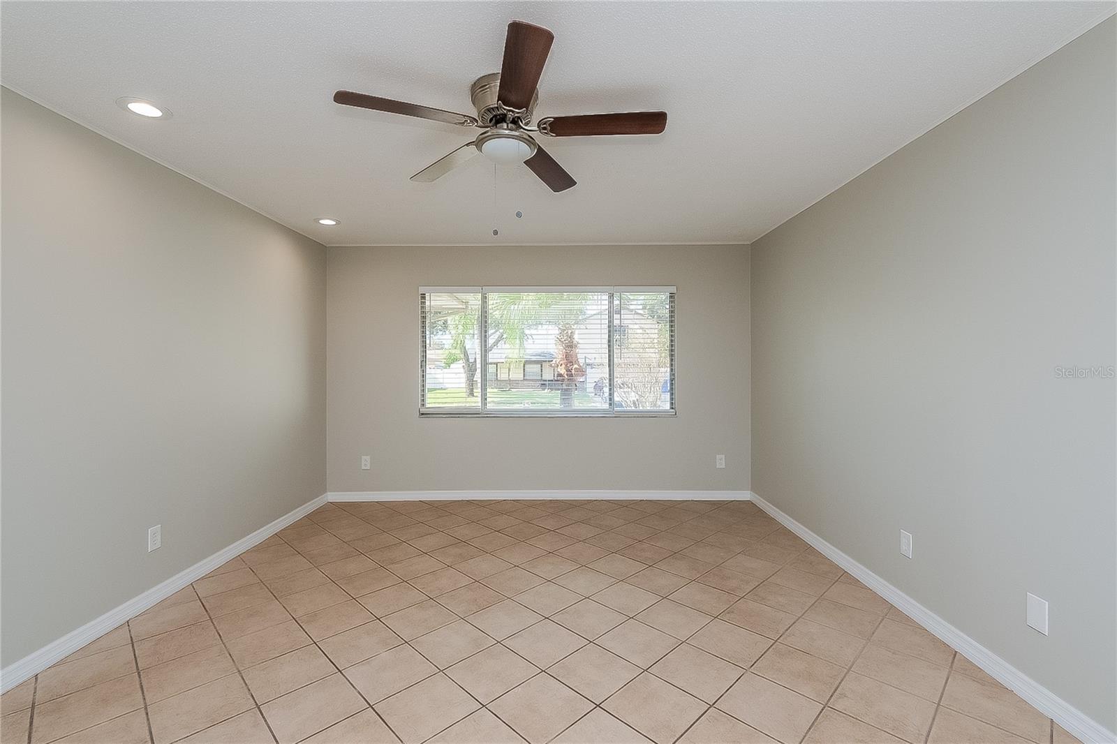 BRANDON GROVES SEC ONE - Residential Lease