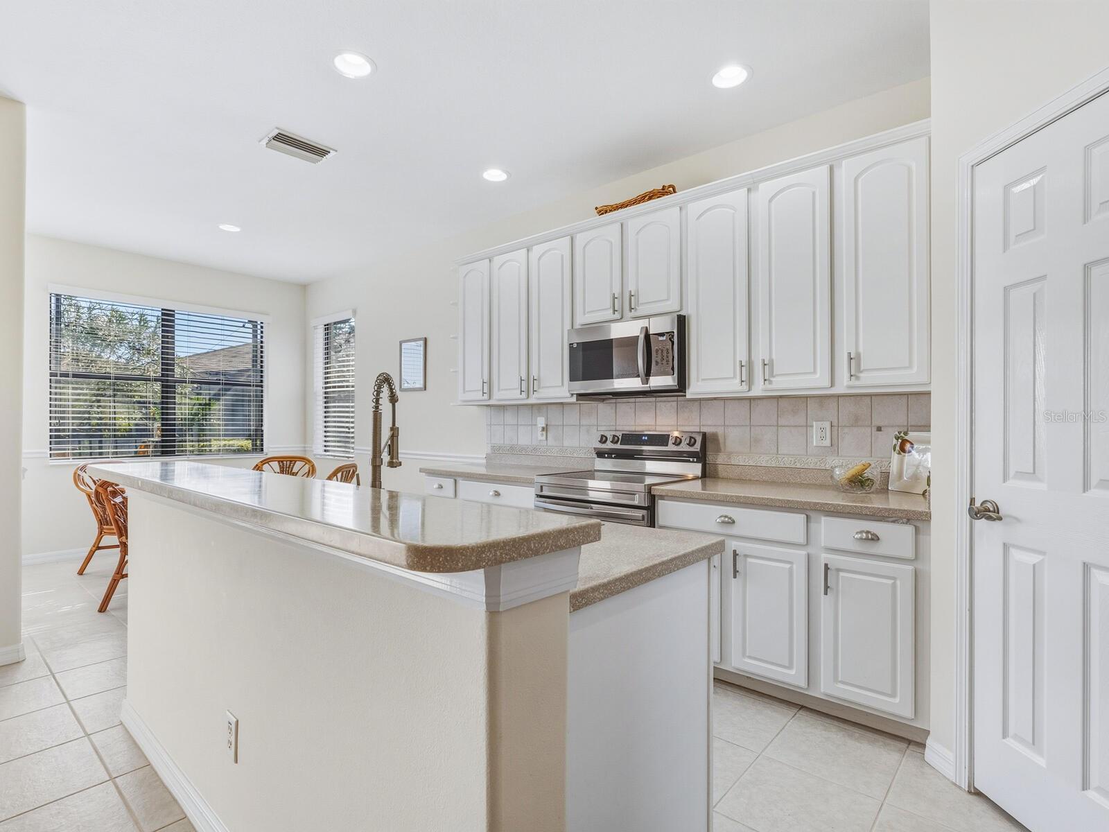 VENETIAN FALLS PH 1 - Residential