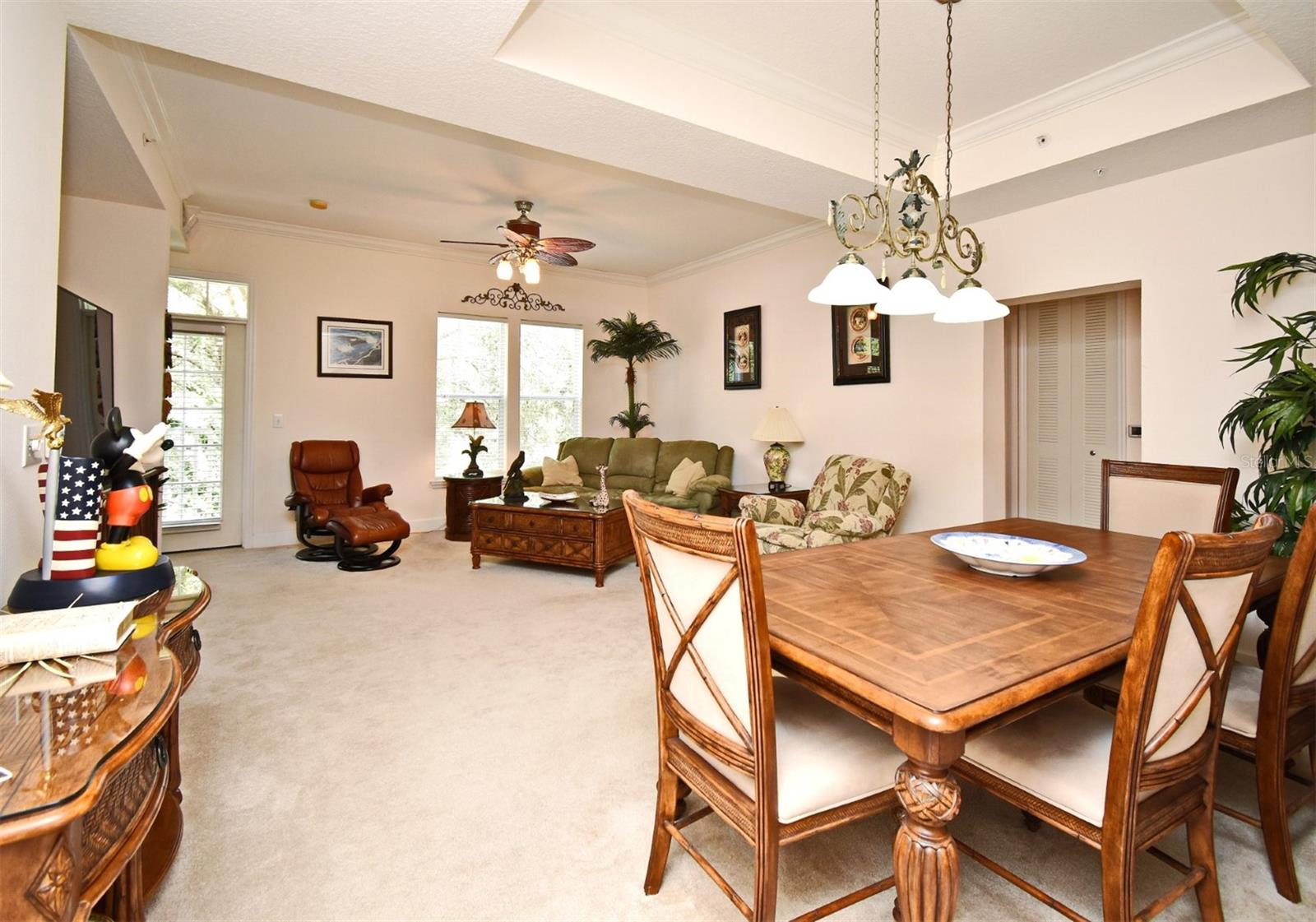 ARTISAN CLUB CONDO PH 1 - Residential