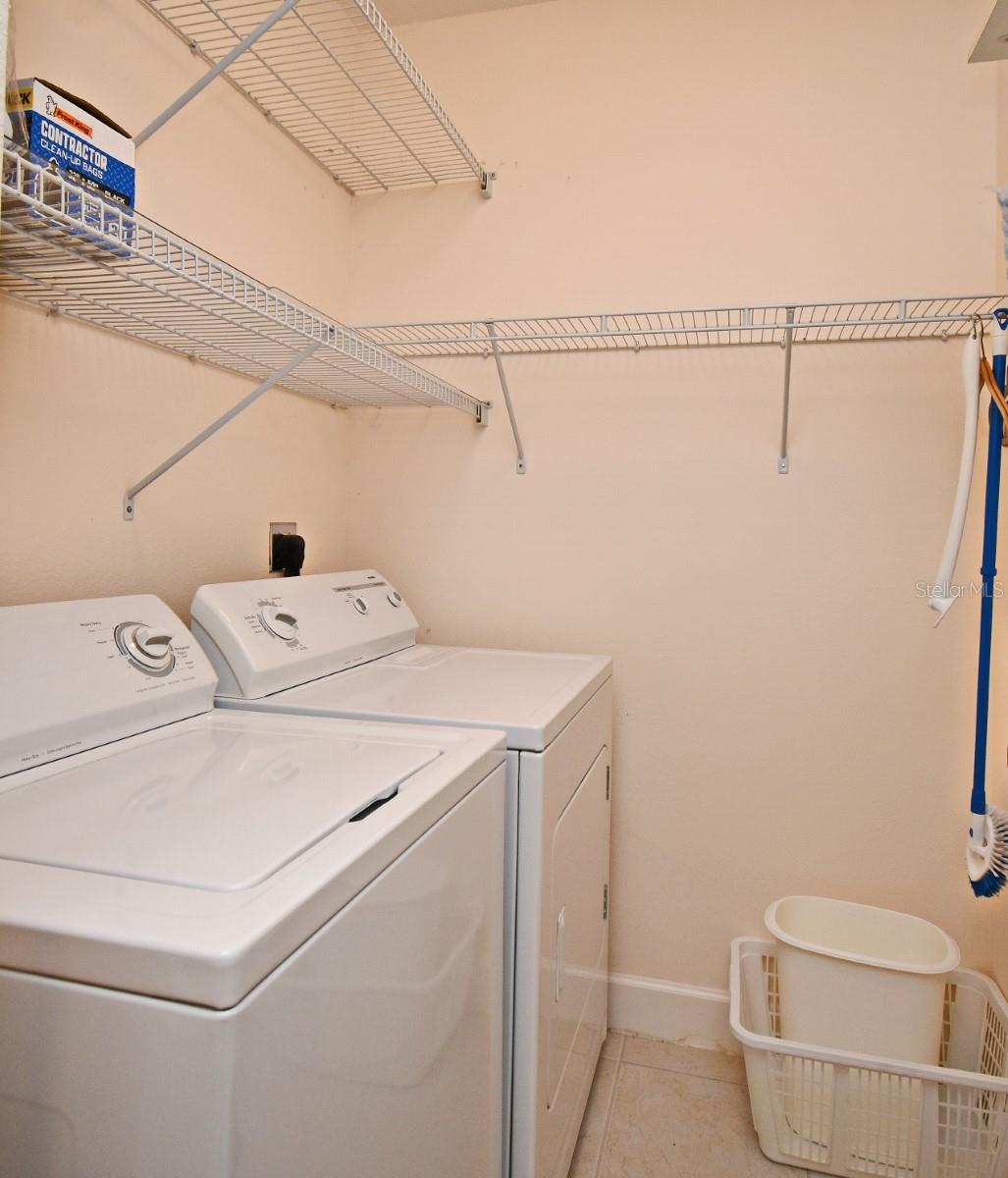 ARTISAN CLUB CONDO PH 1 - Residential