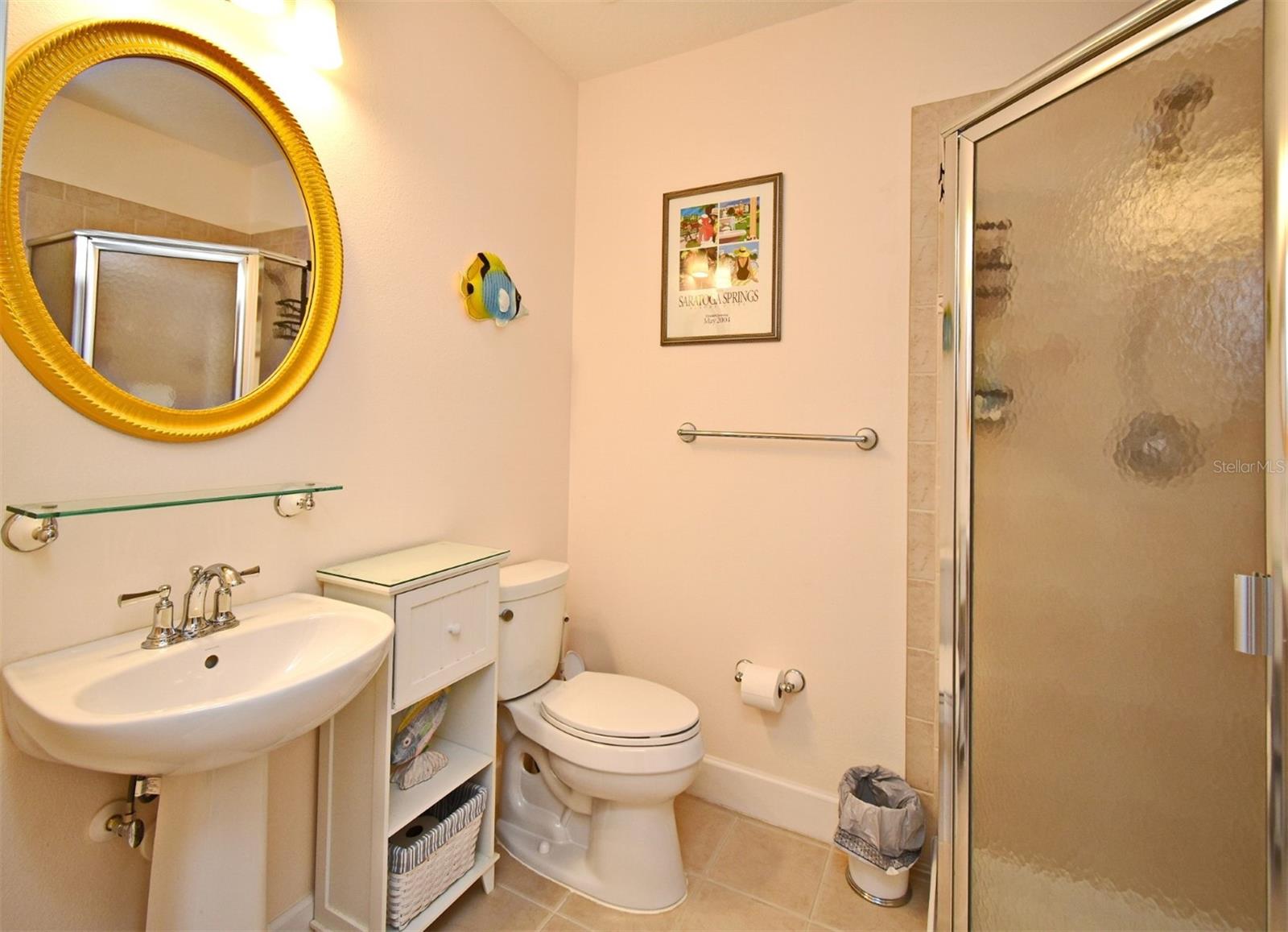 ARTISAN CLUB CONDO PH 1 - Residential