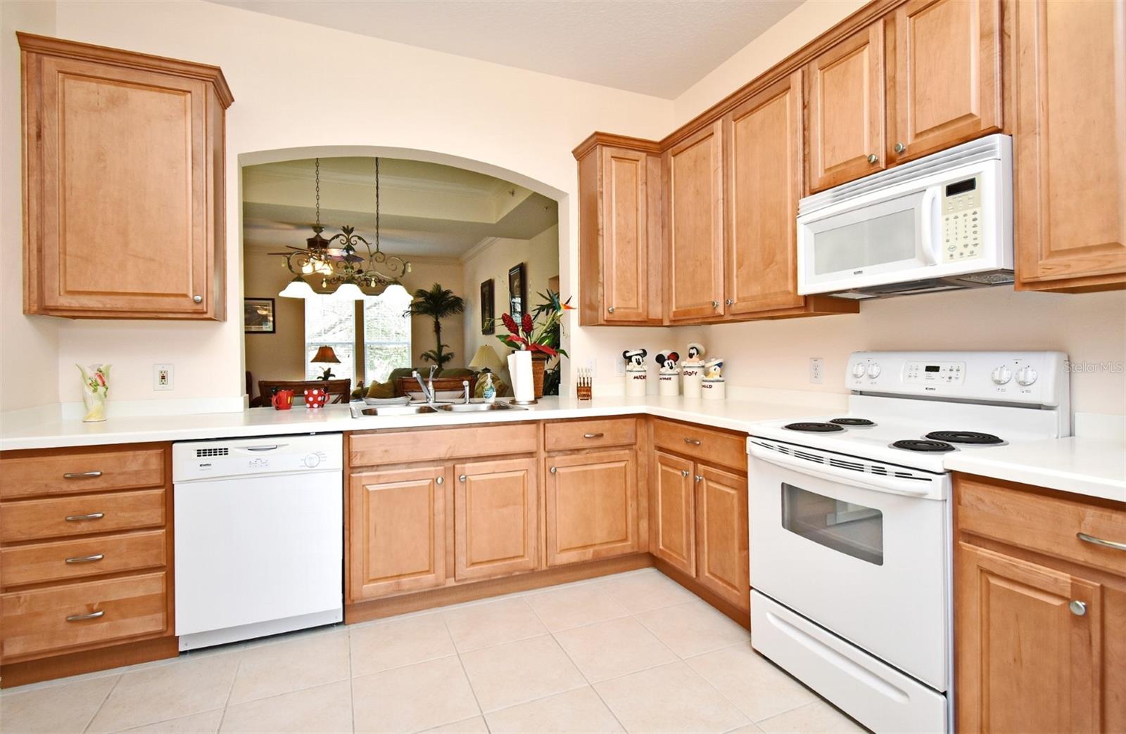 ARTISAN CLUB CONDO PH 1 - Residential