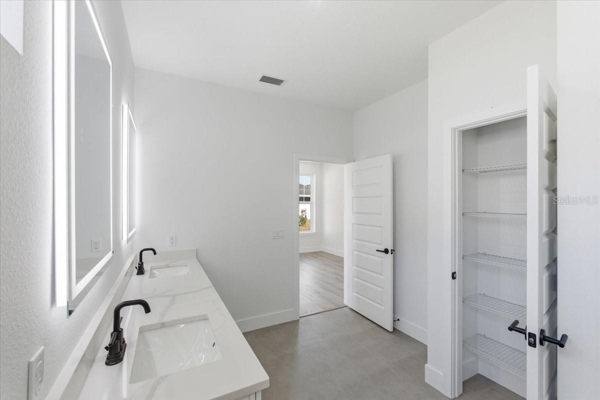 PALM HARBOR - Residential