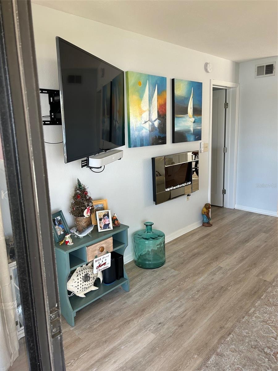 BOUCHELLE ISLAND CONDO - Residential