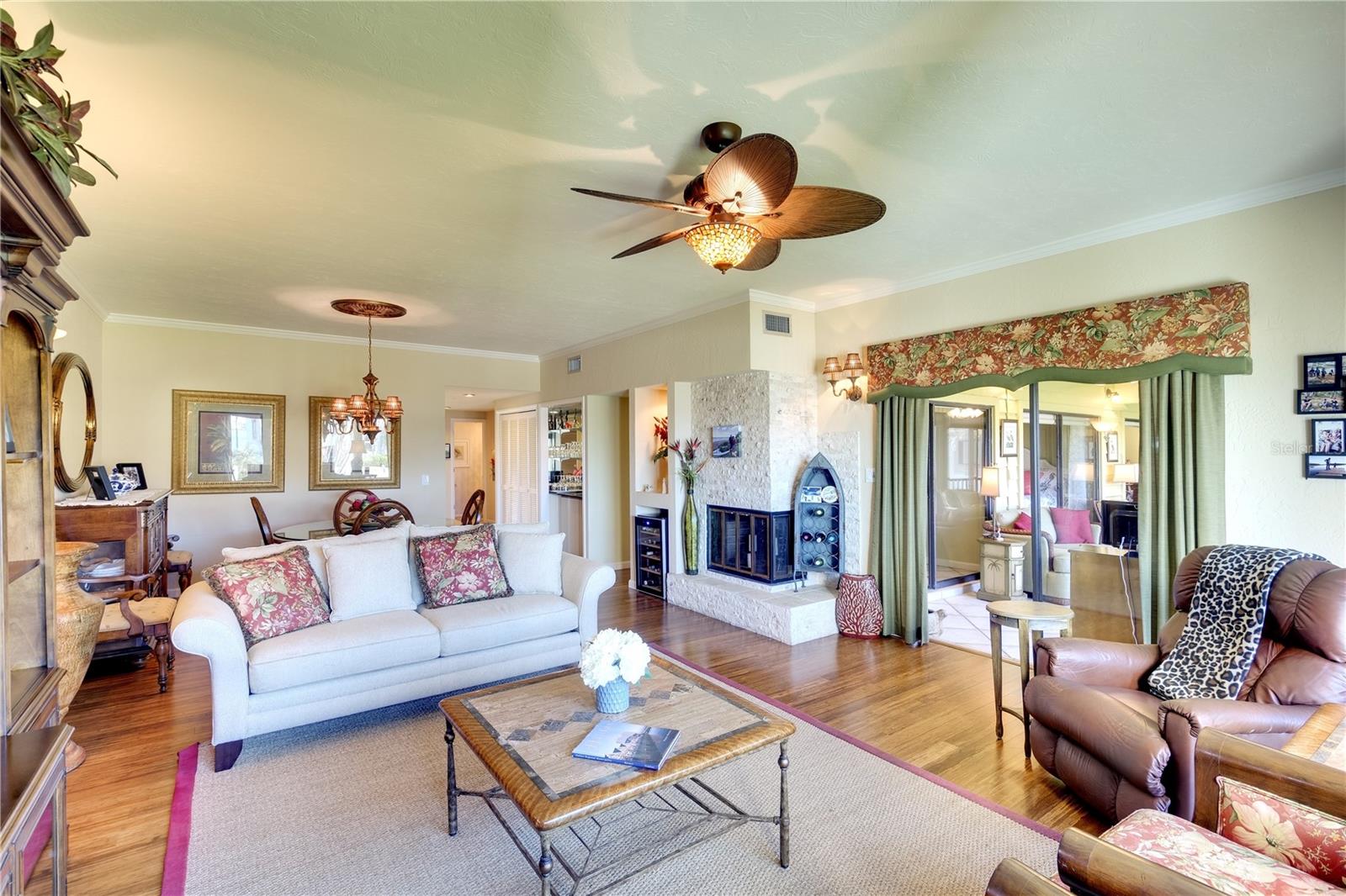 MARINERS COVE I - Residential