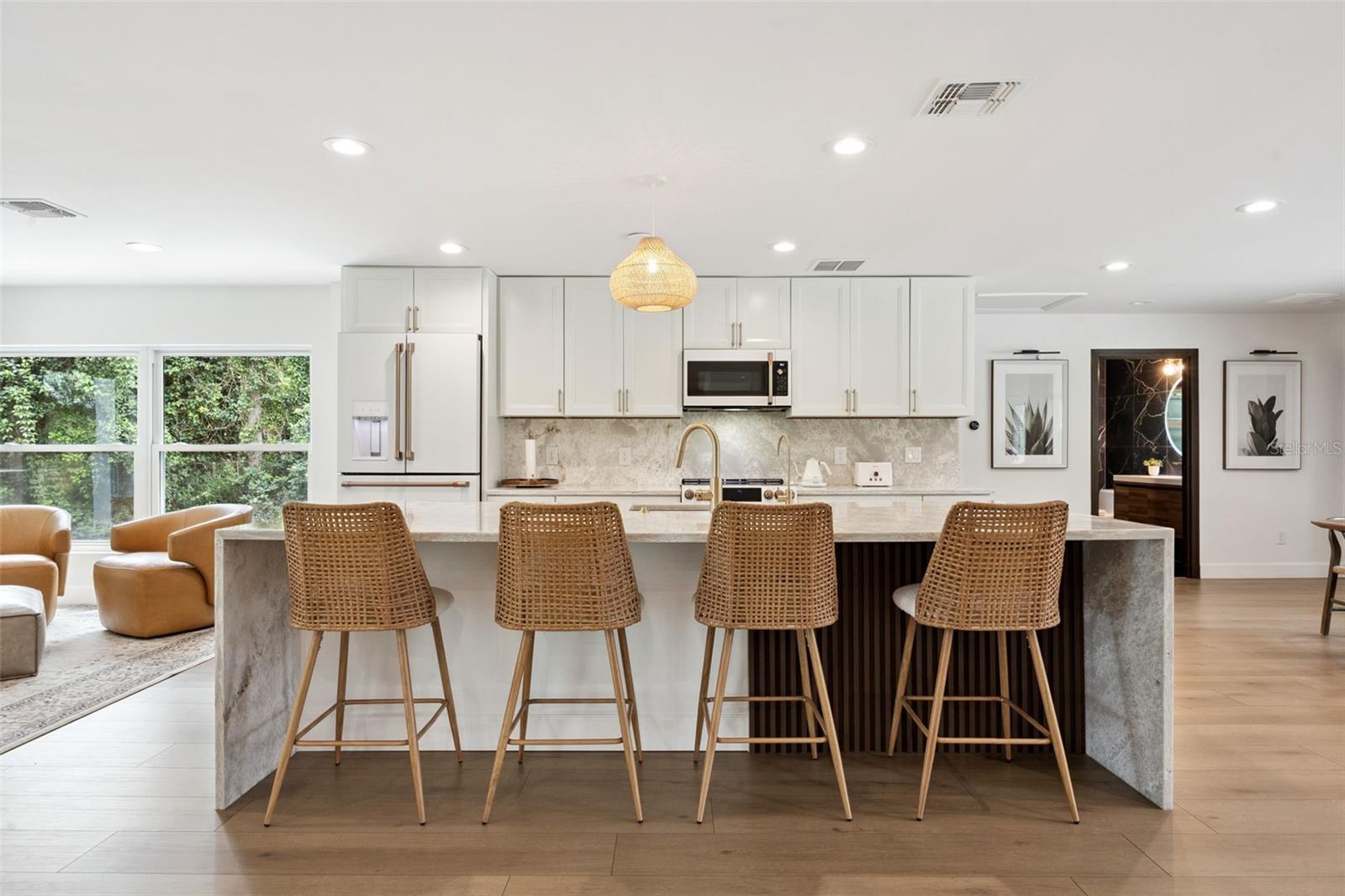 LAKE AVALON HEIGHTS - Residential