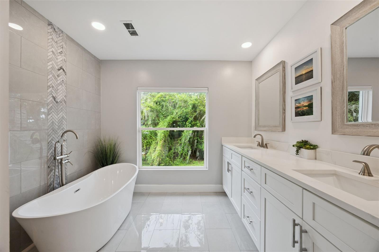 LAKE AVALON HEIGHTS - Residential