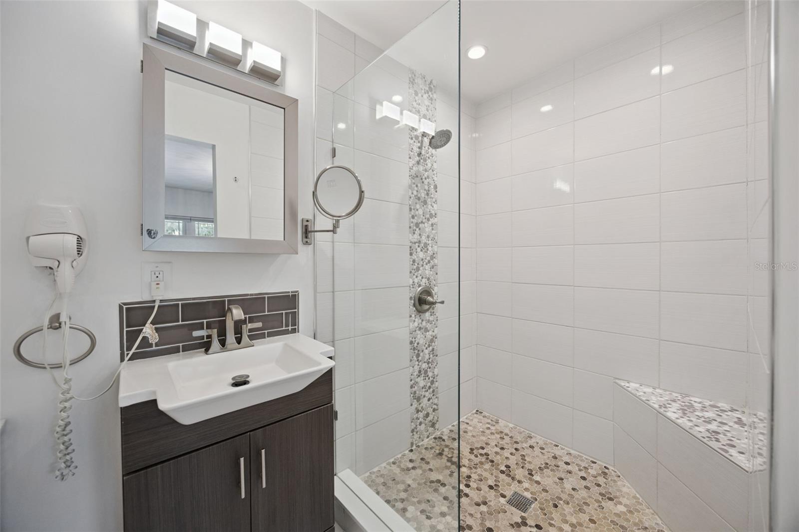 LAKE AVALON HEIGHTS - Residential