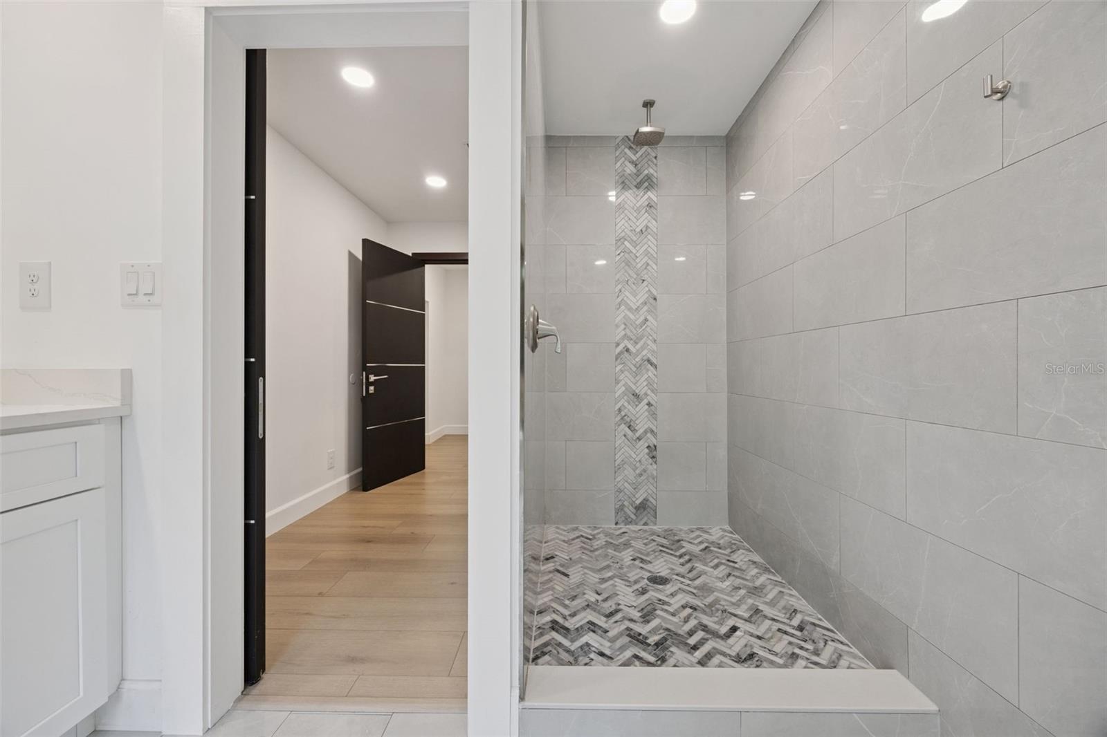 LAKE AVALON HEIGHTS - Residential