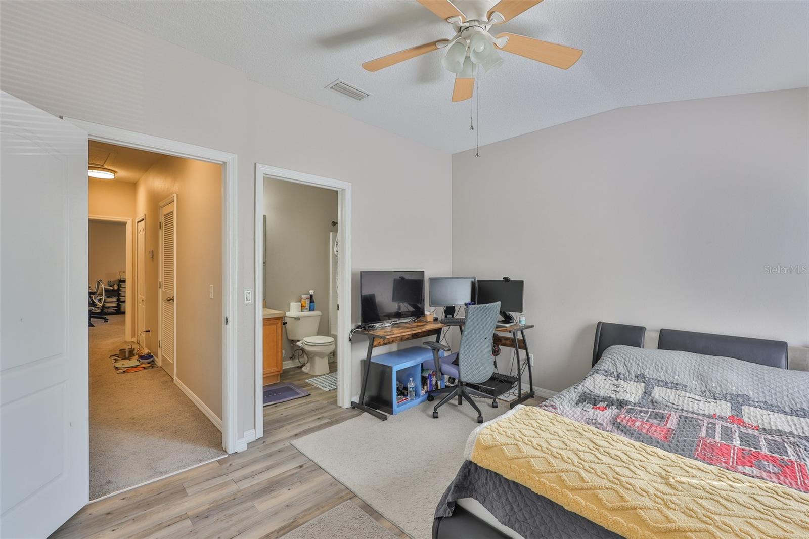 FISHHAWK RANCH TWNHMS PH - Residential