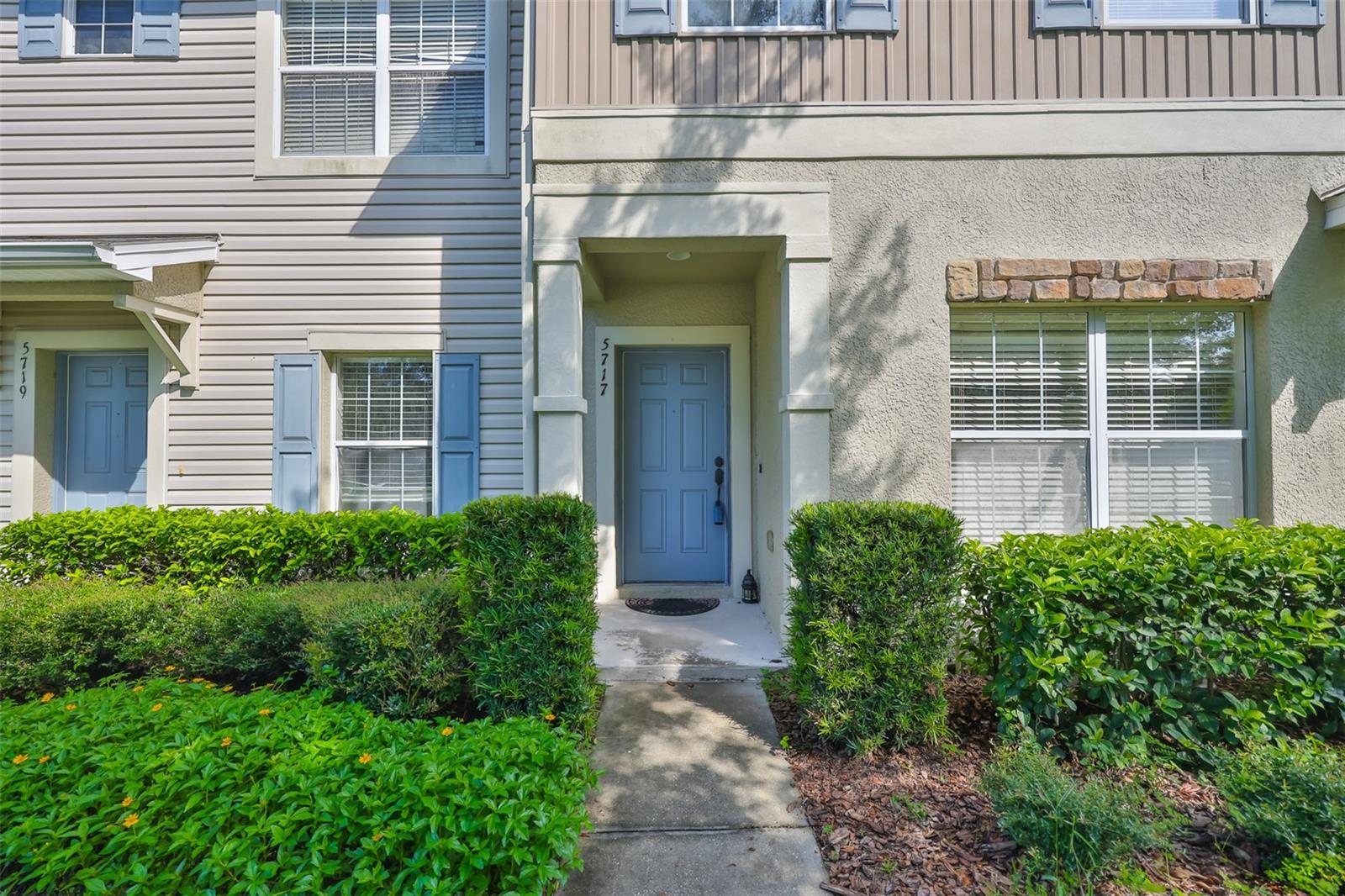 FISHHAWK RANCH TWNHMS PH - Residential