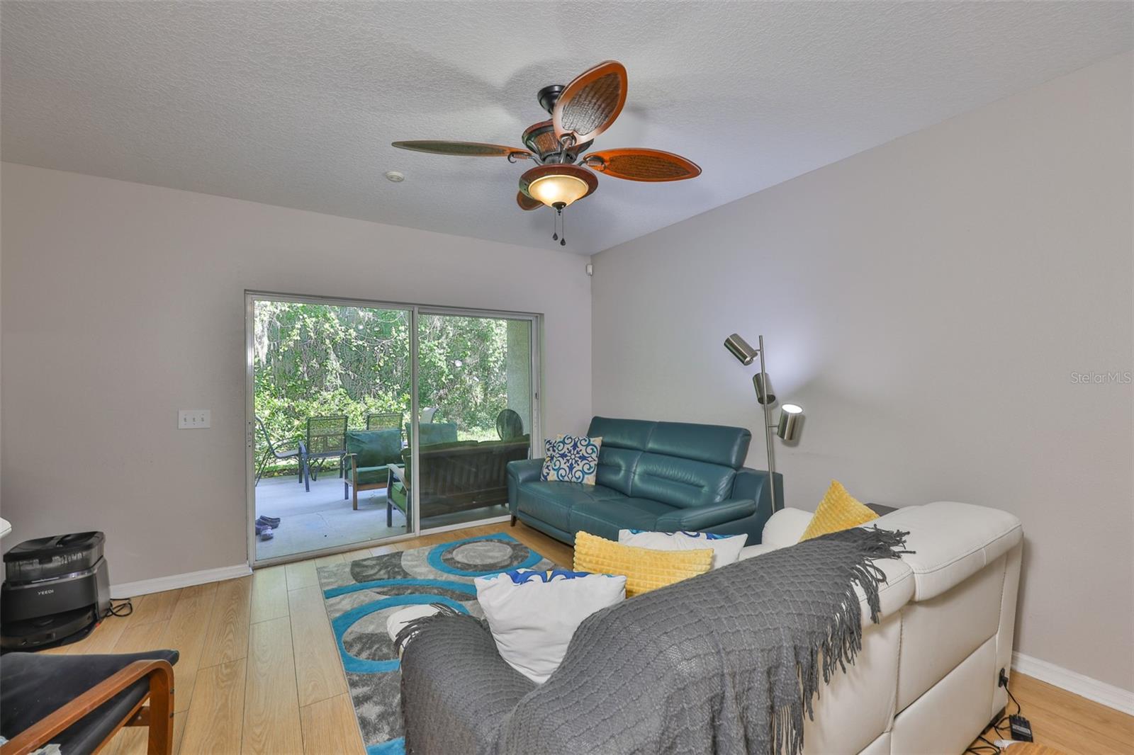 FISHHAWK RANCH TWNHMS PH - Residential