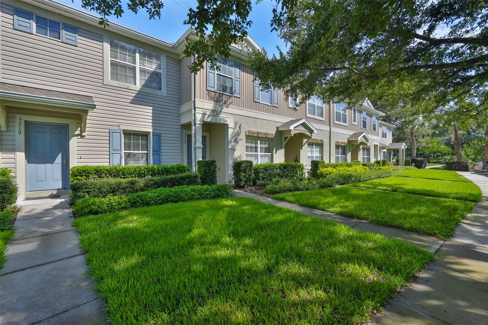 FISHHAWK RANCH TWNHMS PH - Residential