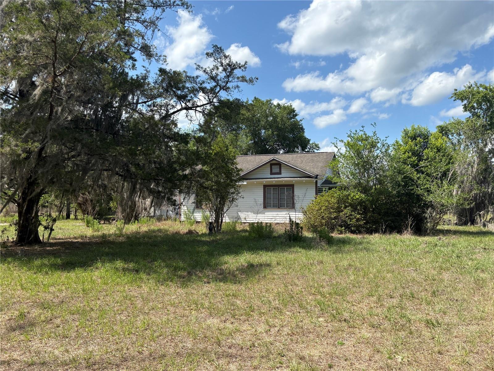 15231 NE 14TH ST RD ROAD