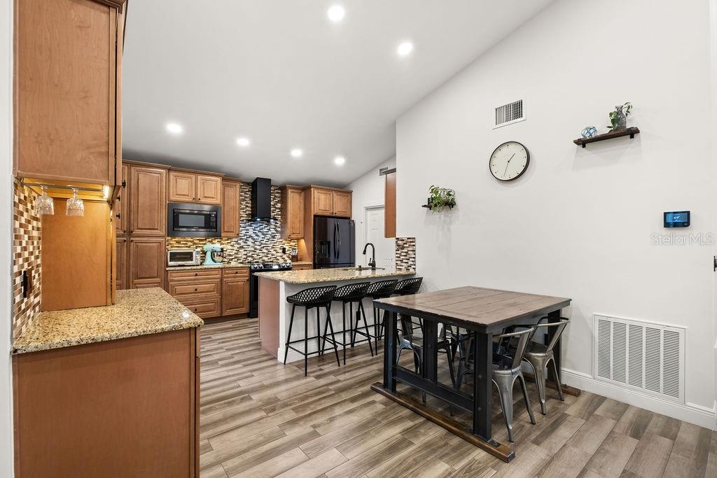 SPRING VILLAGE - Residential