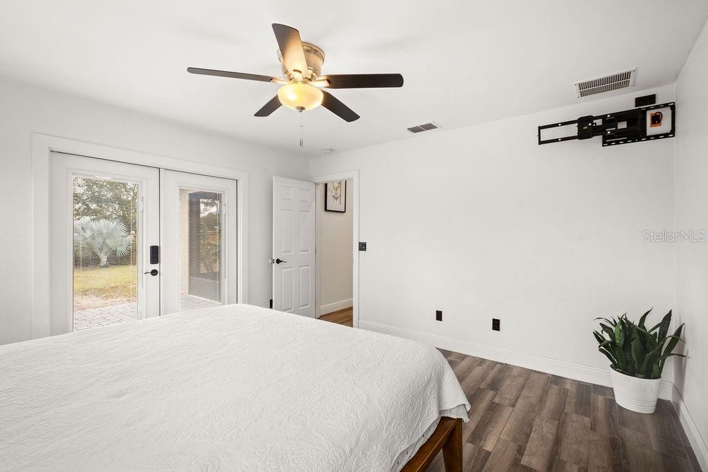 SPRING VILLAGE - Residential