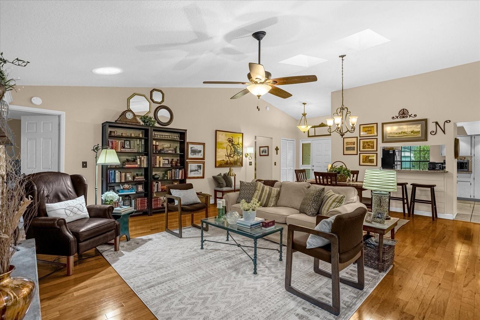 COUNTRY CREEK THE TRAILS AT - Residential