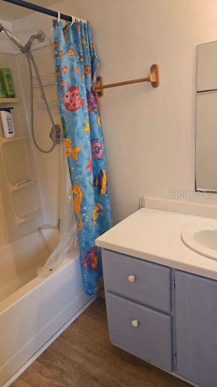 HOLIDAY MOB ESTATE - Residential