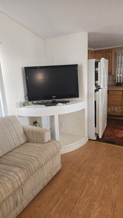 HOLIDAY MOB ESTATE - Residential