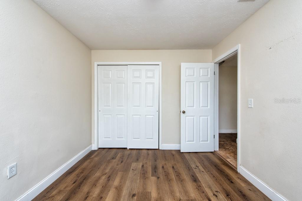 TAMPA OVERLOOK - Residential Income