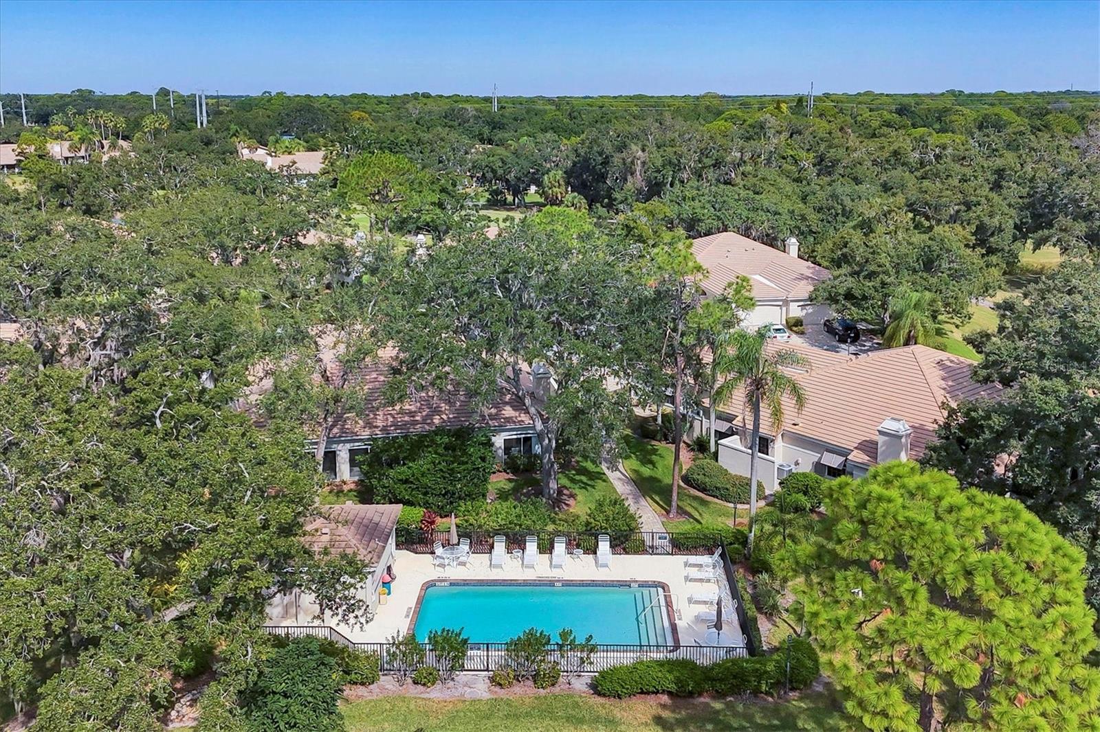 OAKLEY GREEN - Residential