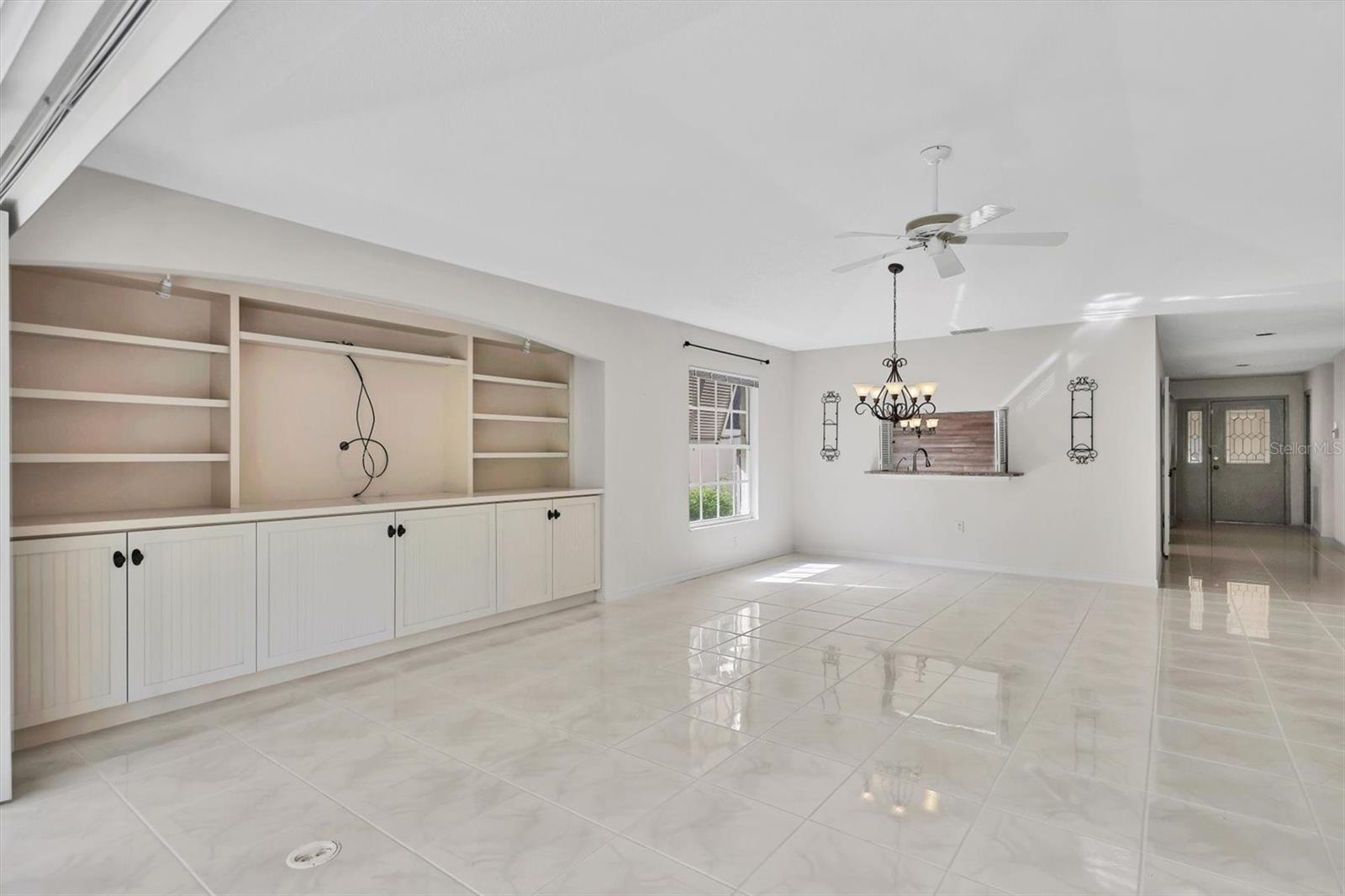 OAKLEY GREEN - Residential