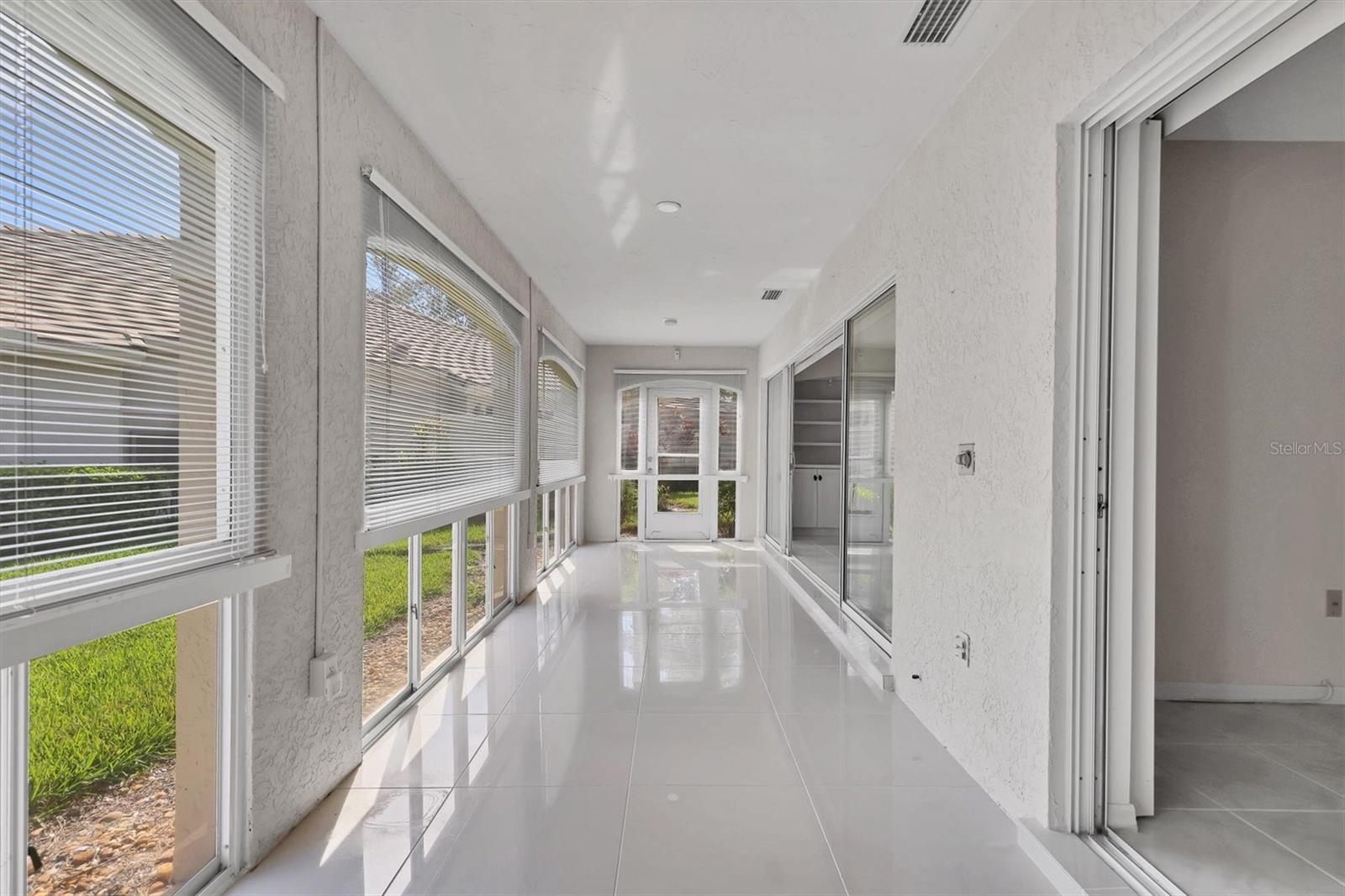 OAKLEY GREEN - Residential