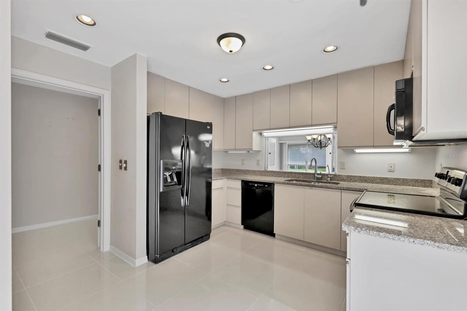 OAKLEY GREEN - Residential