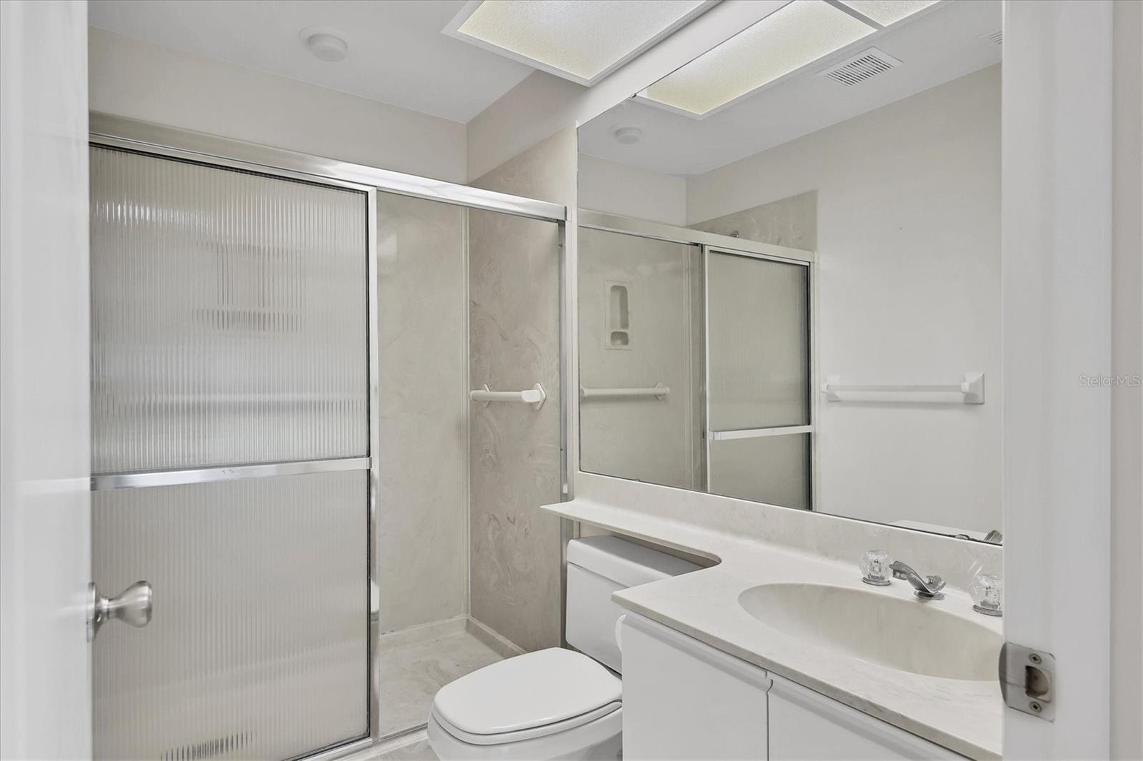 OAKLEY GREEN - Residential