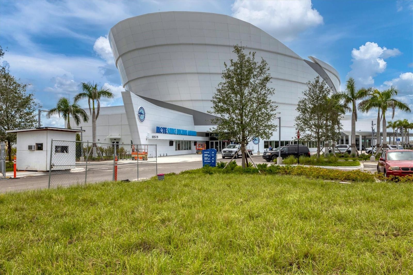 OAKLEY GREEN - Residential