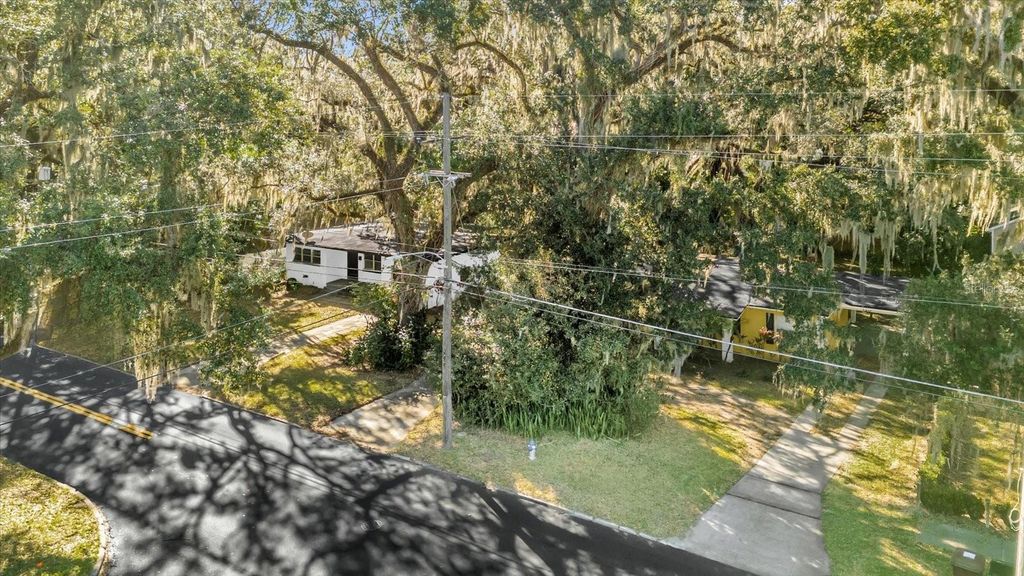 Photo of 720 S Mills Avenue, Orlando, FL 32801 (MLS # O6378101)
