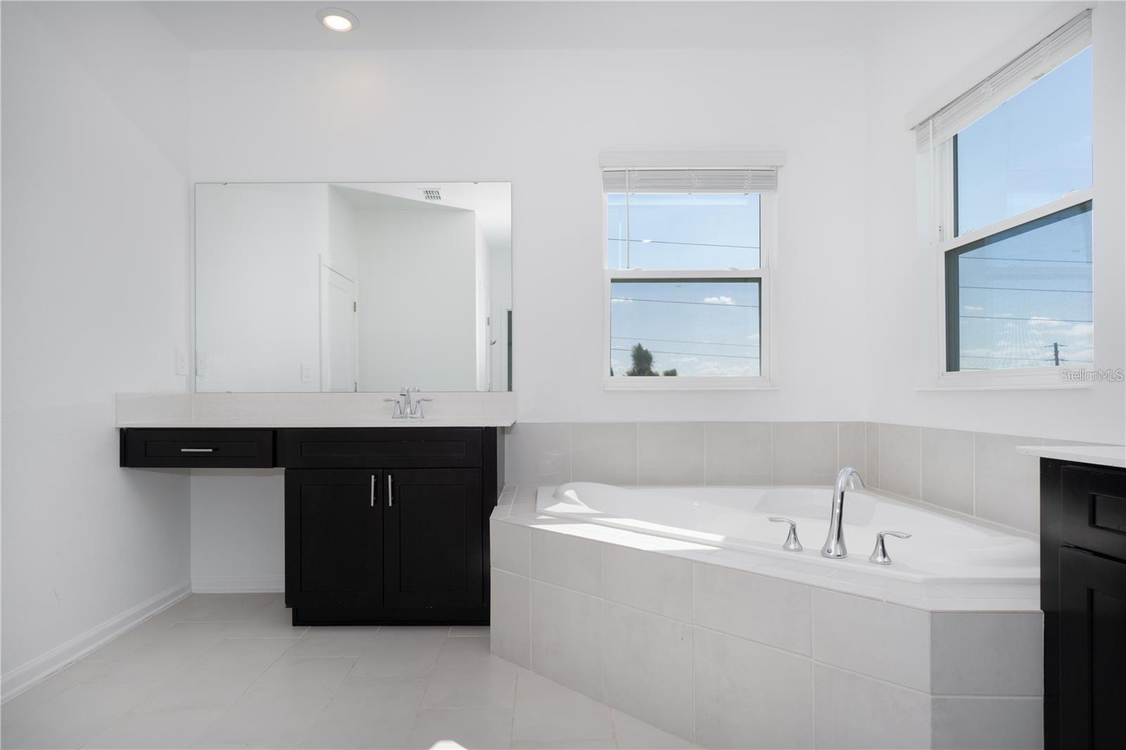 TRINITY LAKES PH 1 & 2 - Residential Lease