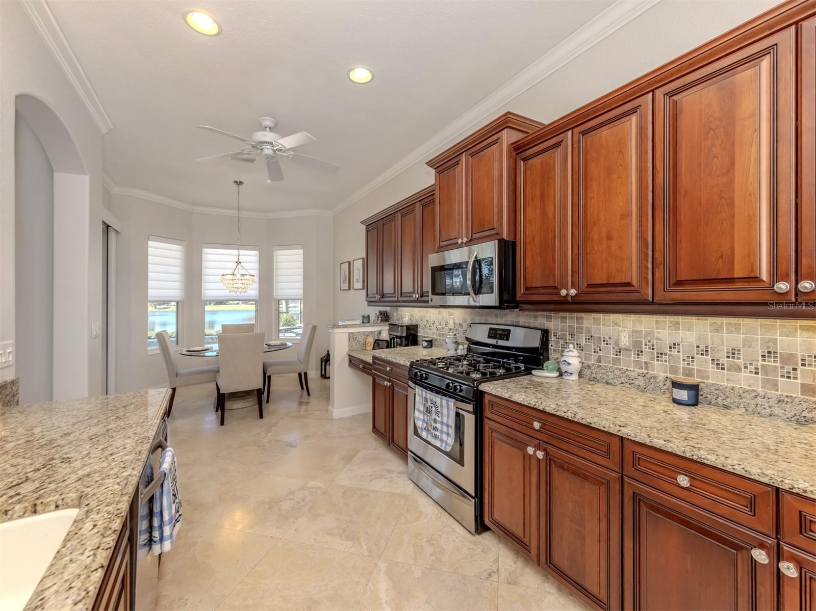 VENETIAN GOLF & RIVER CLUB PHA - Residential