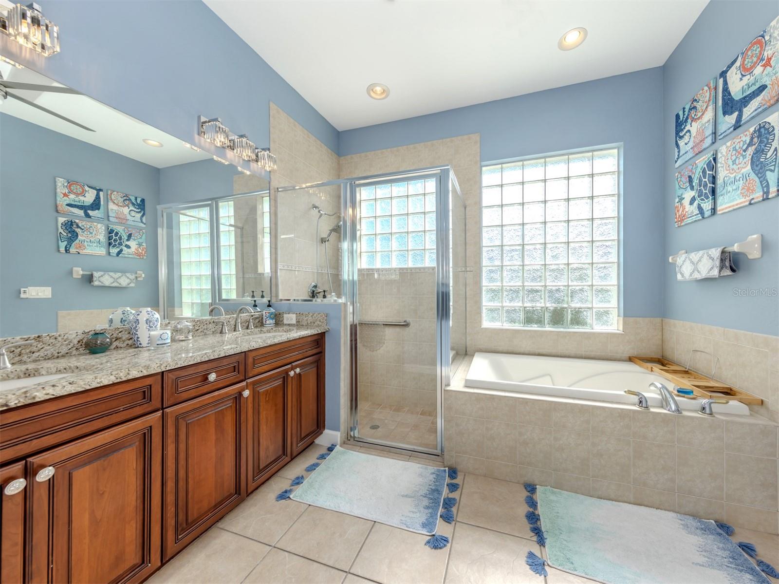 VENETIAN GOLF & RIVER CLUB PHA - Residential