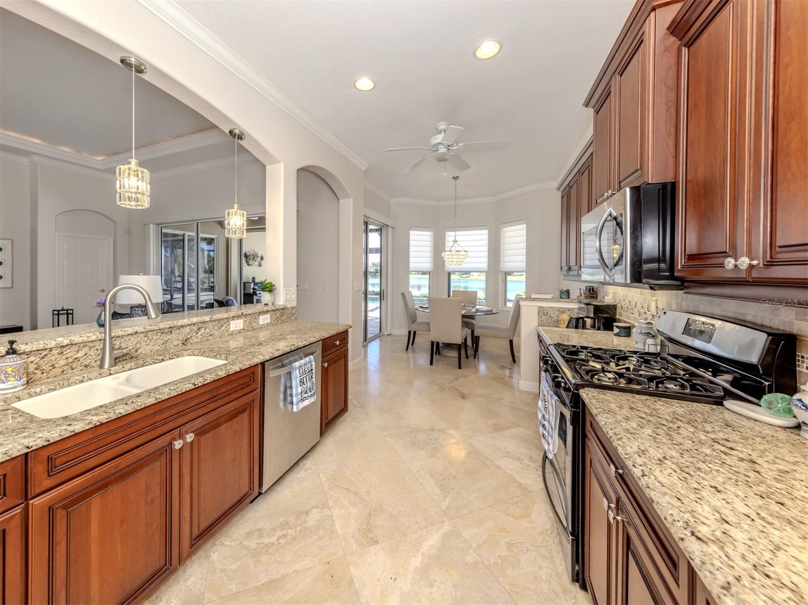 VENETIAN GOLF & RIVER CLUB PHA - Residential