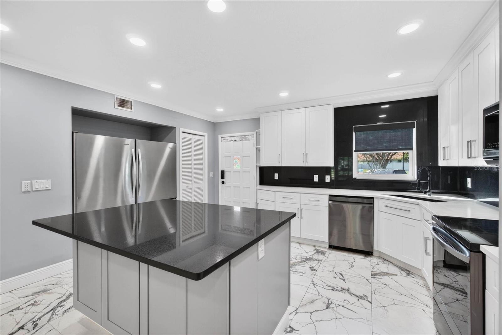 2284 SPANISH DRIVE 6