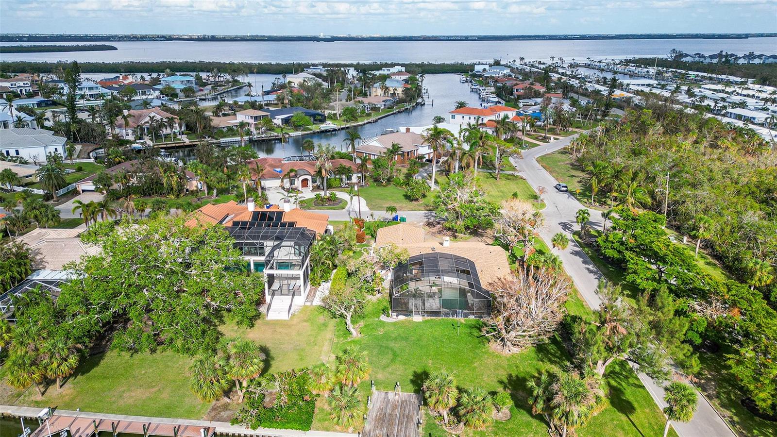 LONGBOAT KEY - Residential