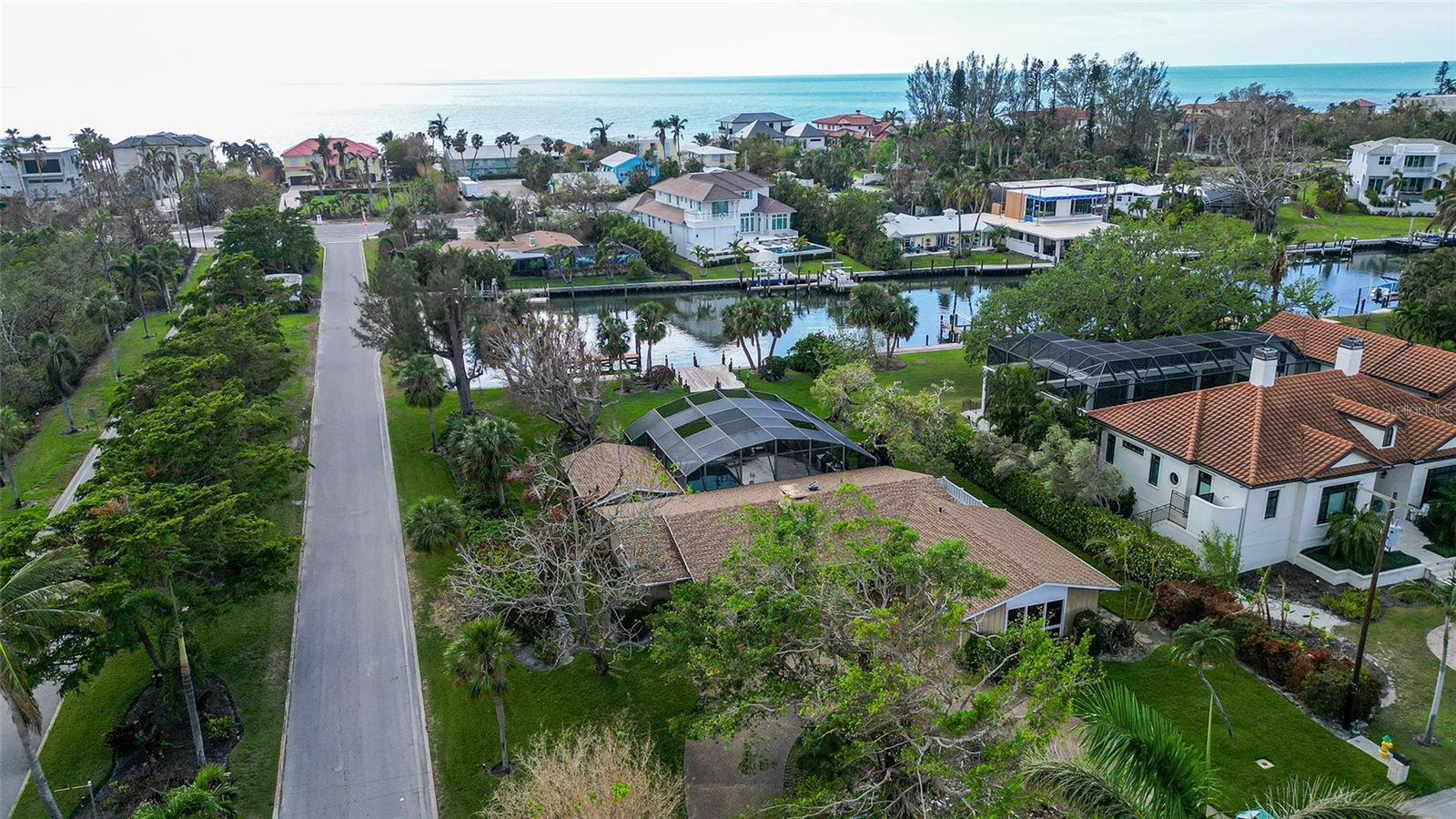 LONGBOAT KEY - Residential