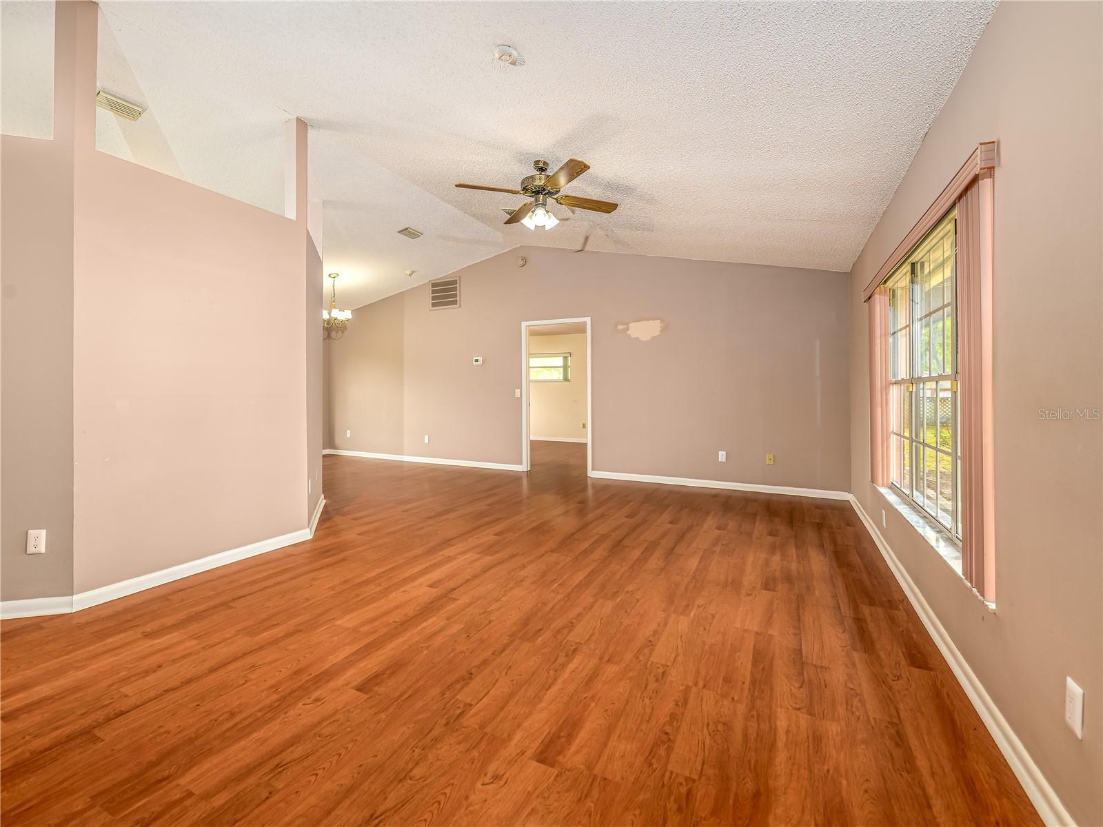 TURTLE LAKES - Residential