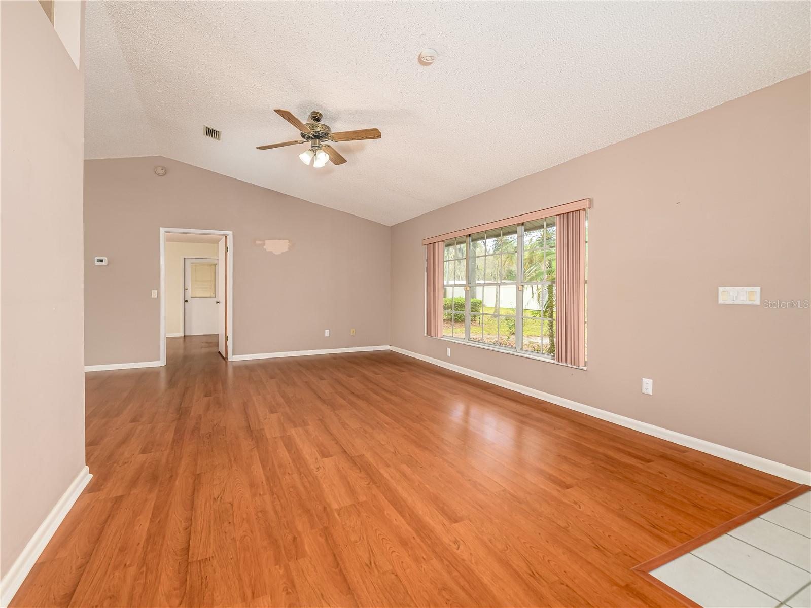 TURTLE LAKES - Residential