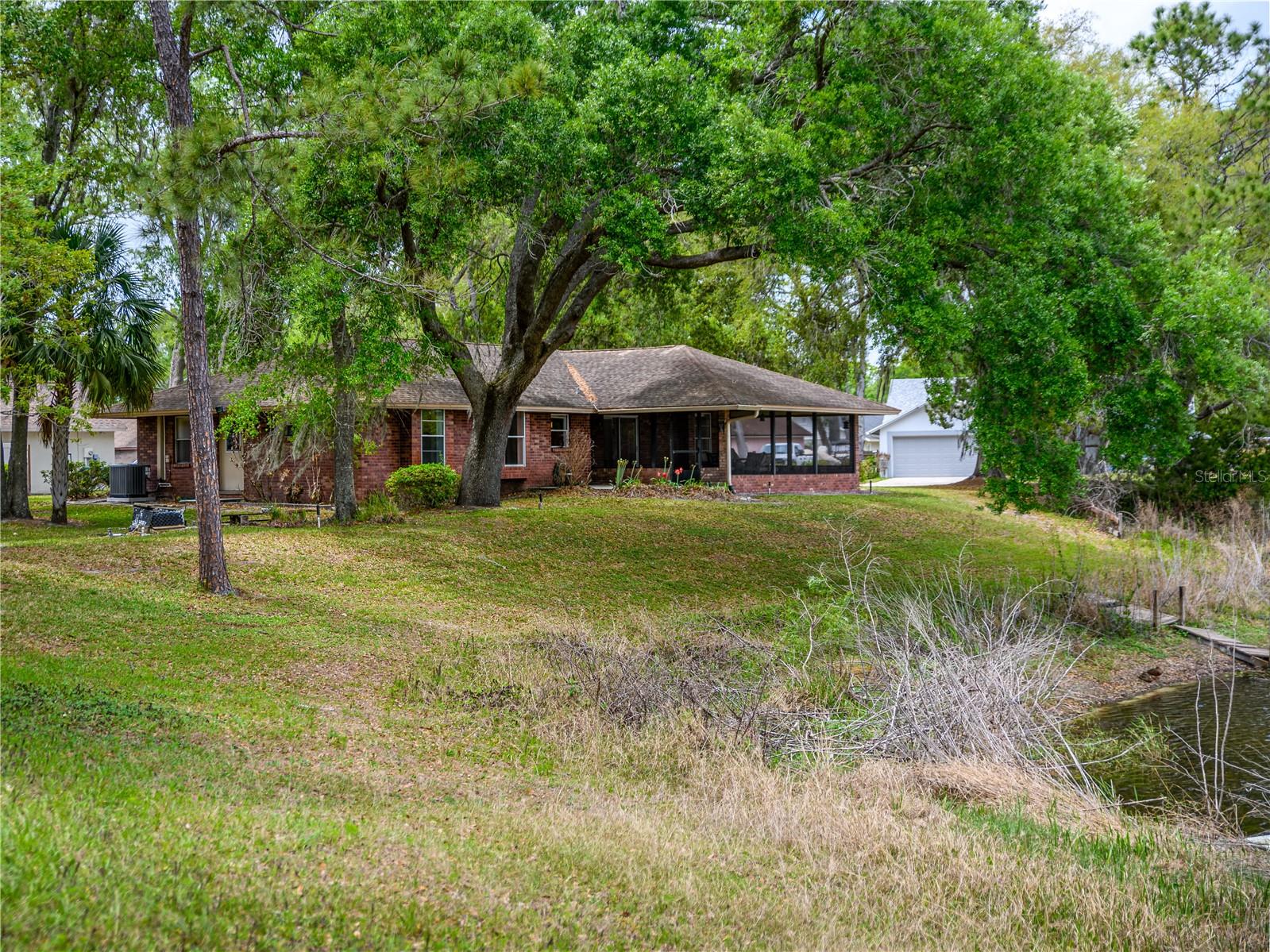 TURTLE LAKES - Residential