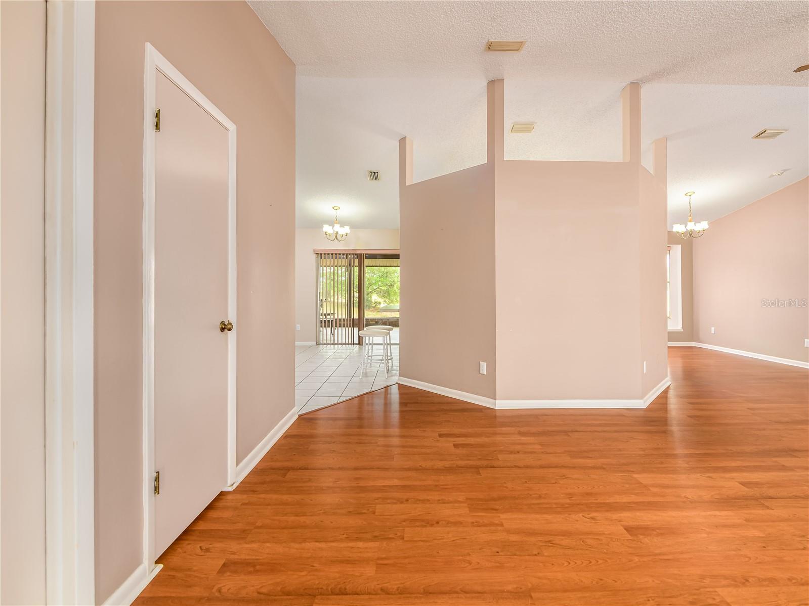 TURTLE LAKES - Residential