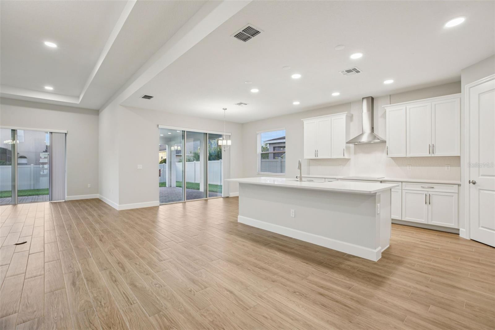 HAWK'S OVERLOOK - Residential