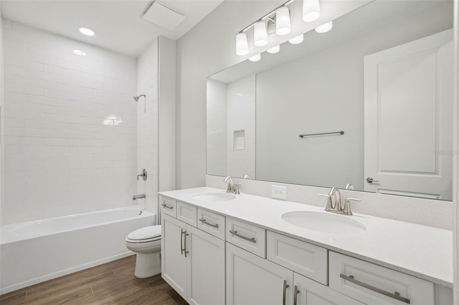 HAWK'S OVERLOOK - Residential