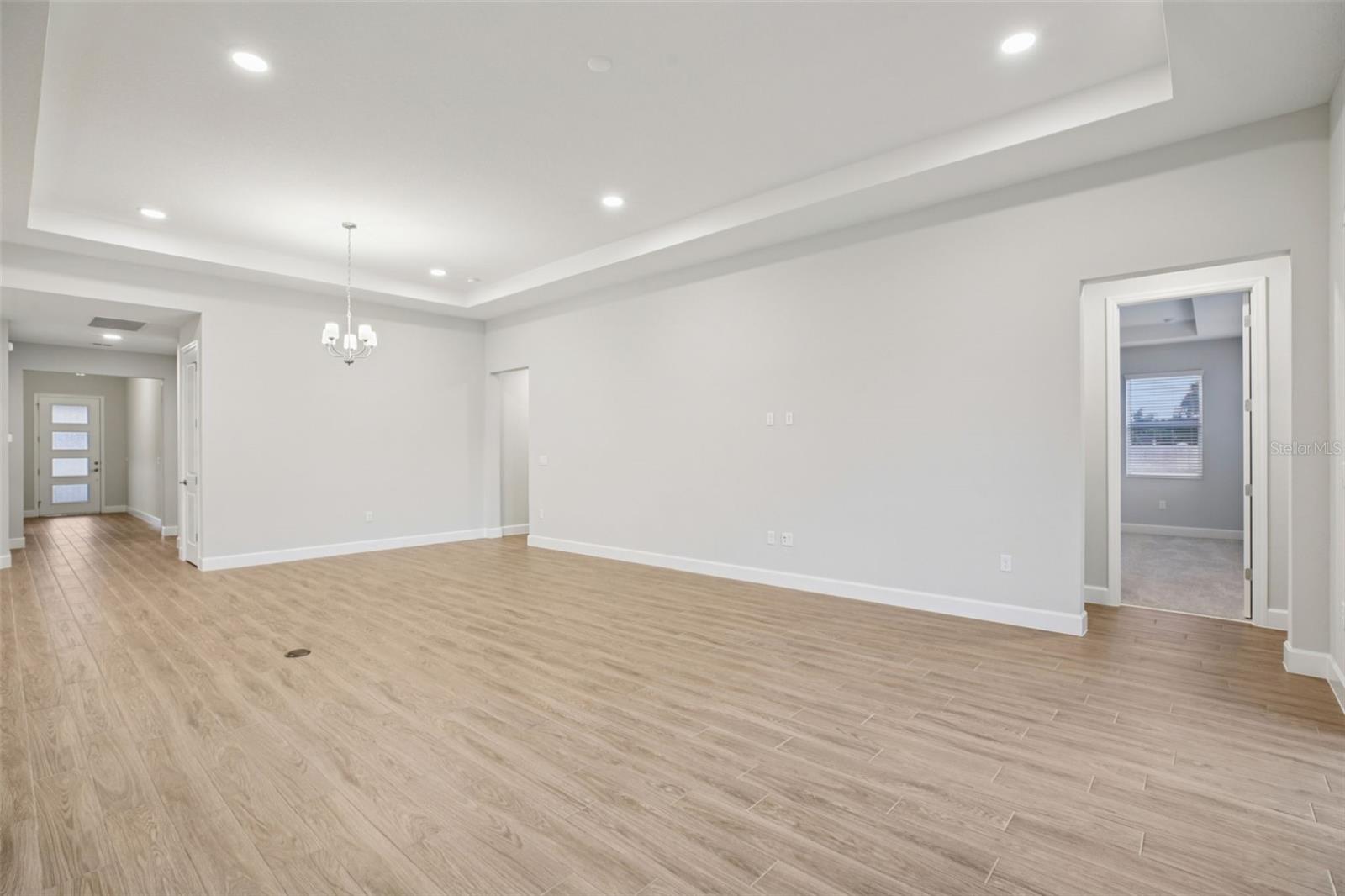 HAWK'S OVERLOOK - Residential