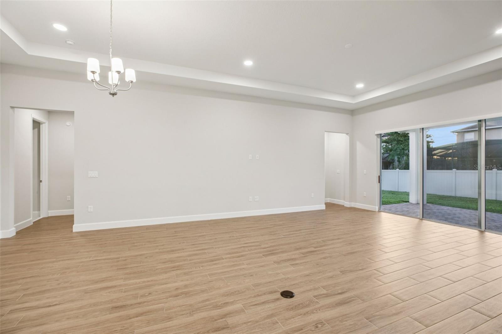 HAWK'S OVERLOOK - Residential